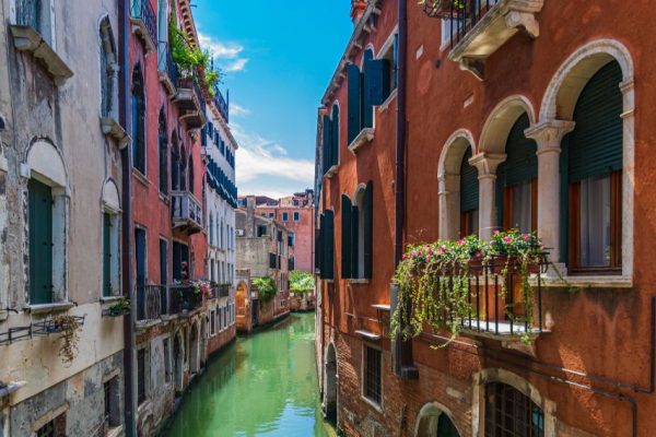 A view of the beautiful architecture of Venice, Italy during daylight